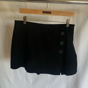 NWT Zara Size L Black Velvet Felt Skort